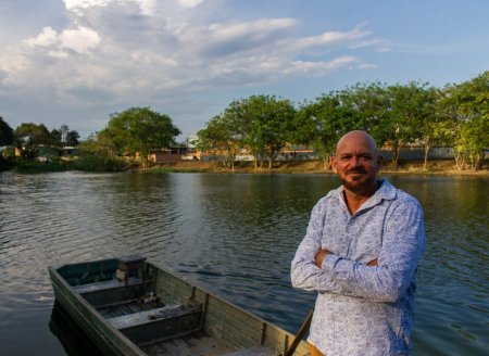 Lagoa poluída é revitalizada e vira lar de 20 espécies de peixes